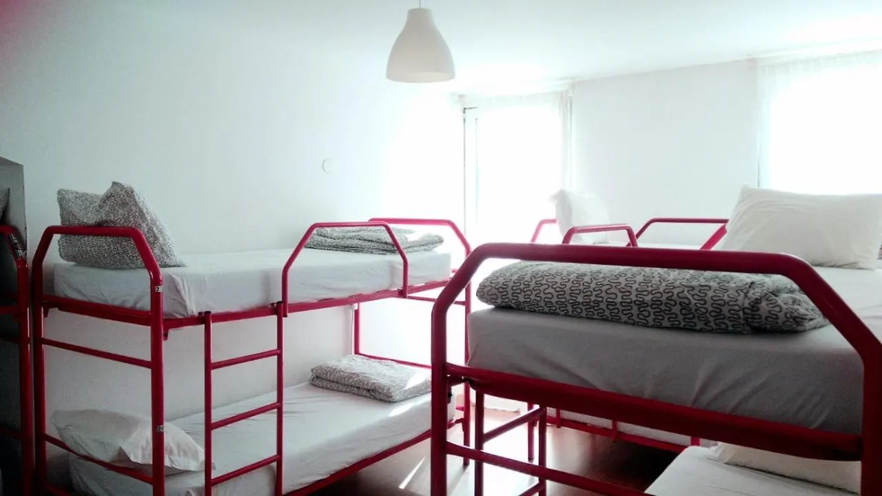Metro Hostel Lisbon 0*,